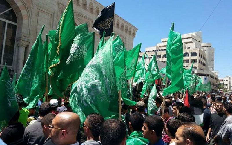 صور: جماهير غفيرة تشيع جثماني "عوض الله"