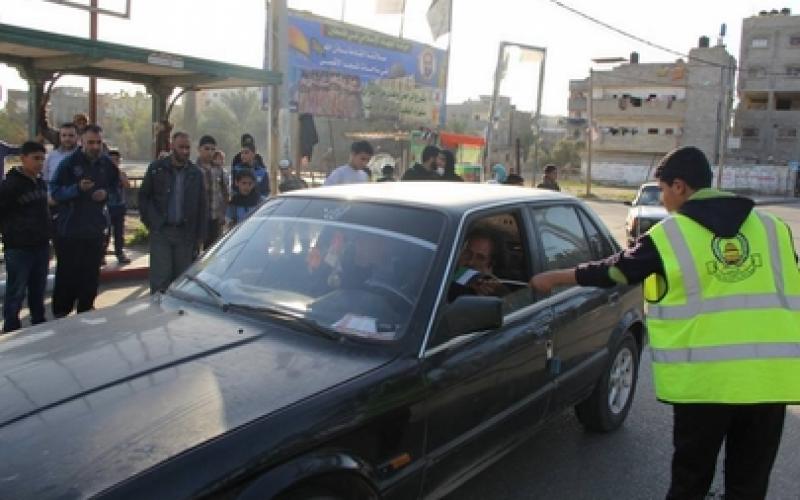 بالصور: حماس تنظم حملة "انتماء وعطاء" بدير البلح