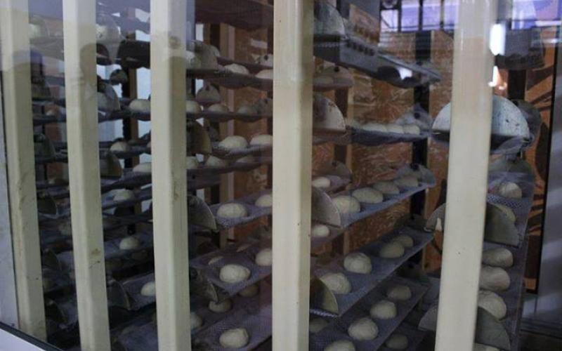 بالصور: "زكاة النصيرات" تفتتح مخبزاً آليا للفقراء