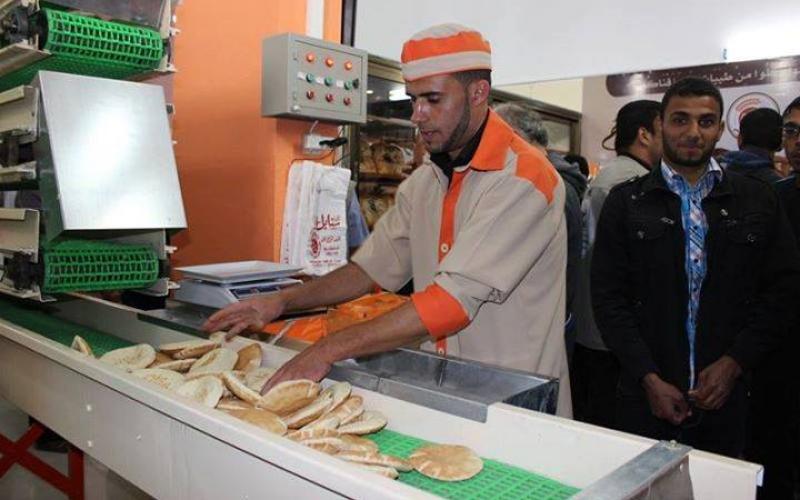 بالصور: "زكاة النصيرات" تفتتح مخبزاً آليا للفقراء