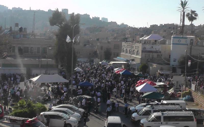 صور: المحتلون يحيون عيد الفصح في "الإبراهيمي"