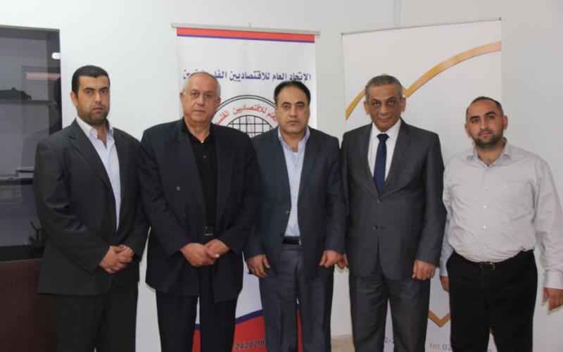 "المؤشر" يوقع اتفاقية مع اتحاد الاقتصاديين