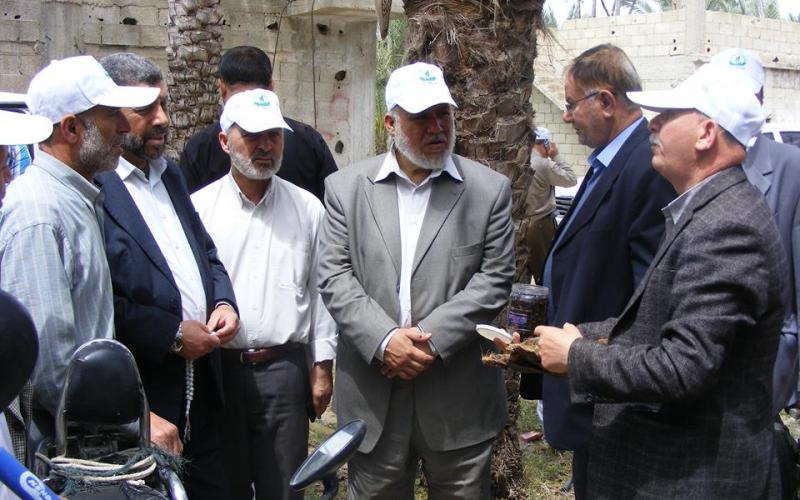 نواب غزة يتفقدون سير العمل بوزارة الزراعة