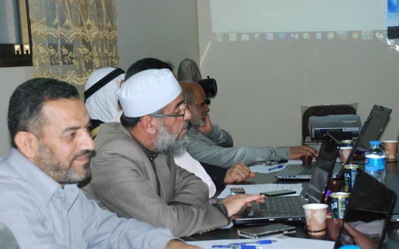 بالصور: دورة في الإعلام الجديد لقادة "حماس" بالوسطى