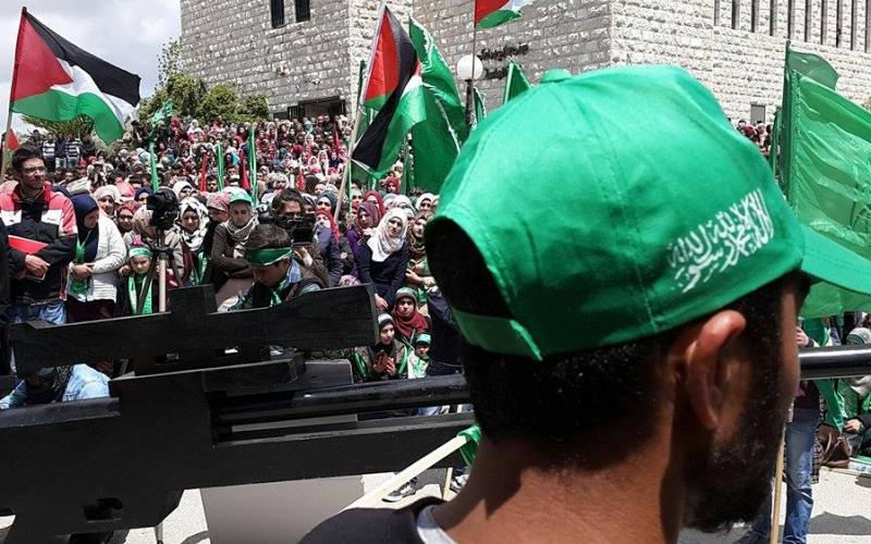 صور: احتفالات الكتلة الإسلامية في بيرزيت