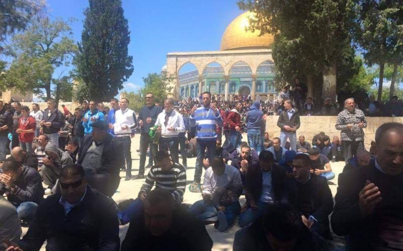 صور: صلاة الجمعة في الأقصى