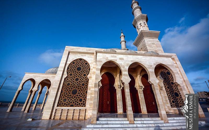 صور: مسجد الخالدي على شاطئ بحر غزة