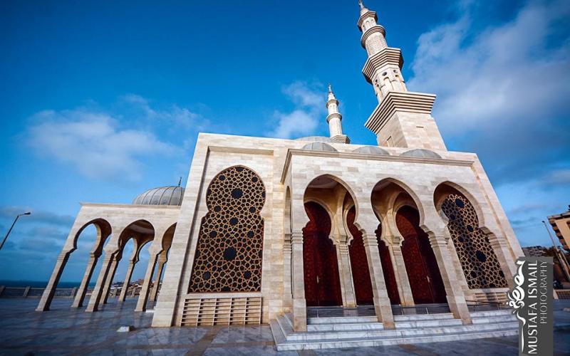 صور: مسجد الخالدي على شاطئ بحر غزة