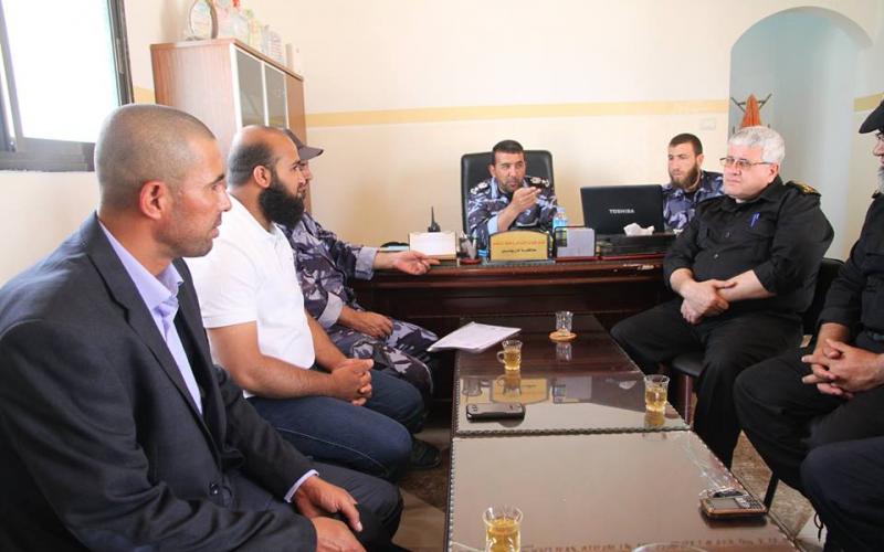 بالصور: المقاومة الشعبية تزور شرطة خانيونس