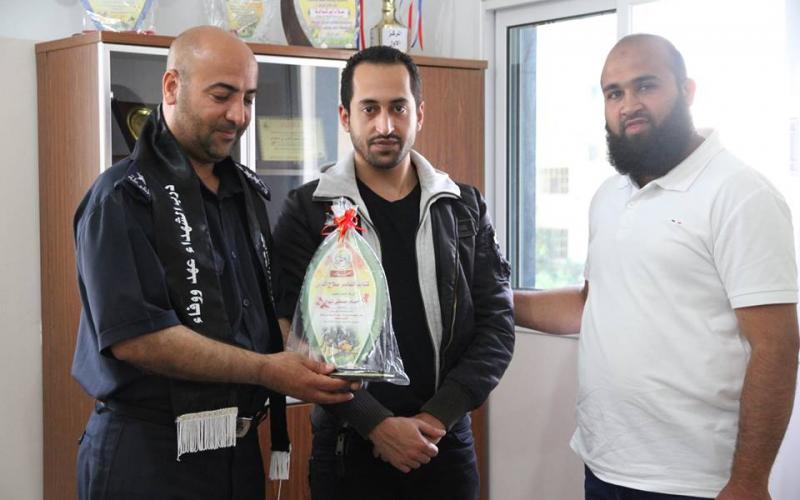 بالصور: المقاومة الشعبية تزور شرطة خانيونس