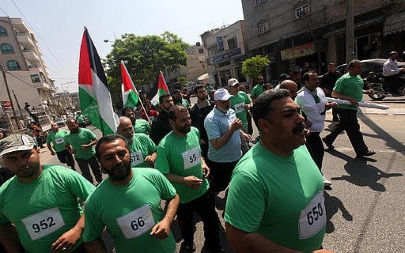 بالصور.. "هنية" يشارك في ماراثون العودة