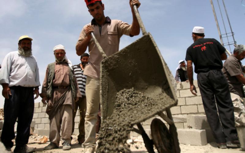 صور.. بناء منازل دمرها الاحتلال بالخليل