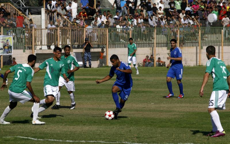 صور.. مباراة مثيرة بين شباب وخدمات رفح