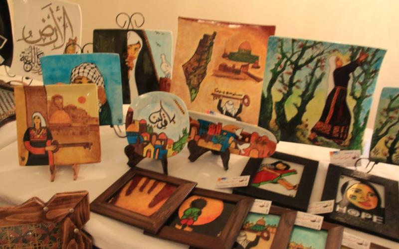 صور: مشغولات العودة بأيدي اللآجئين