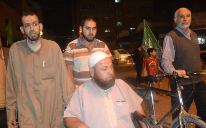 صور: حماس تنظم مسيرة تضامناً مع الأقصى