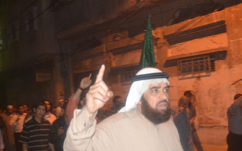 صور: حماس تنظم مسيرة تضامناً مع الأقصى