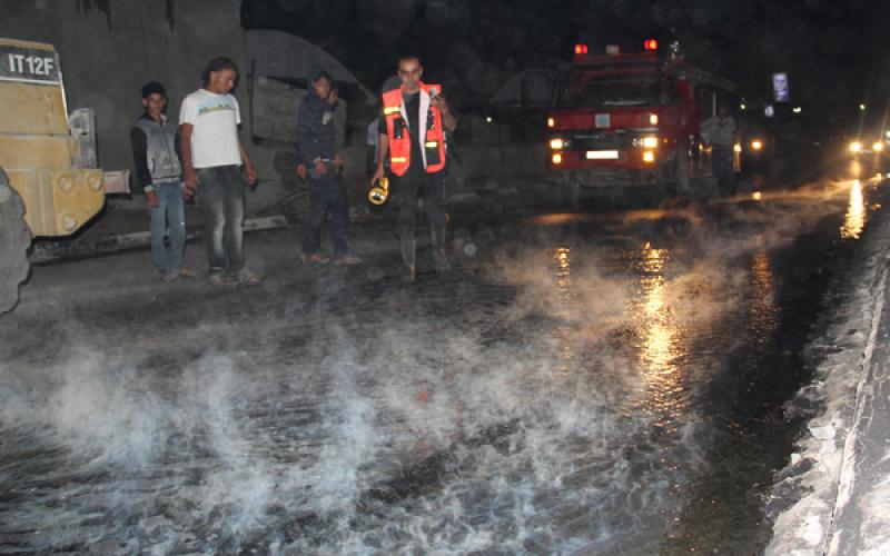 صور: حريق في مزرعة للماشية بمدينة رفح