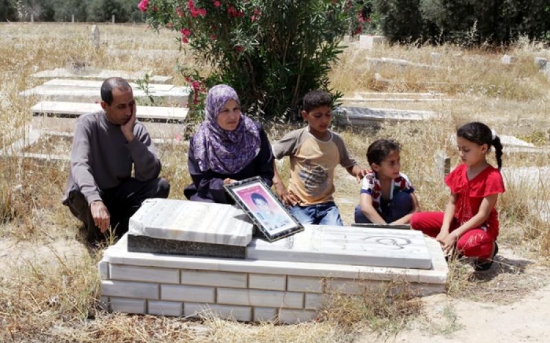 صور: عائلة "محمد الدرة" تعيش الجرح مجدداً