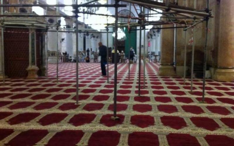 بالصور:الاحتلال يحاصر الأقصى ويغلق بواباته