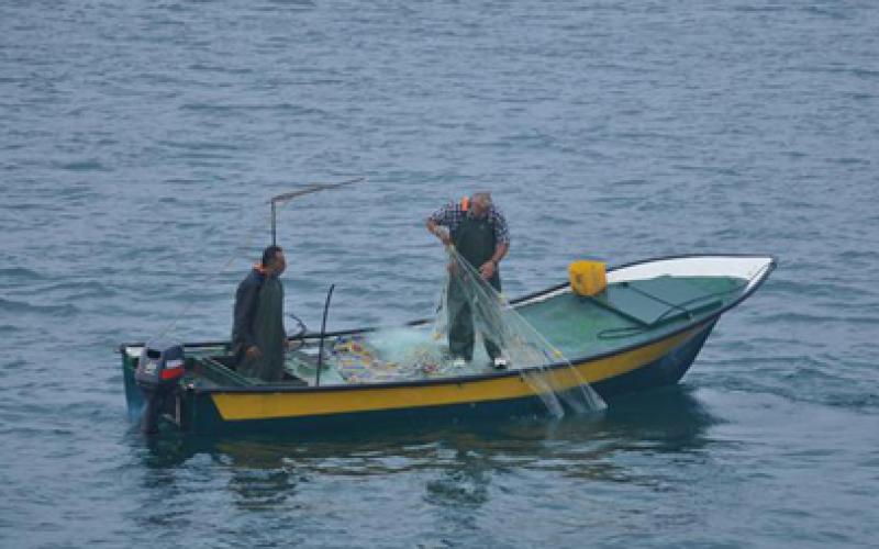 إصابة صيادين برصاص البحرية المصرية