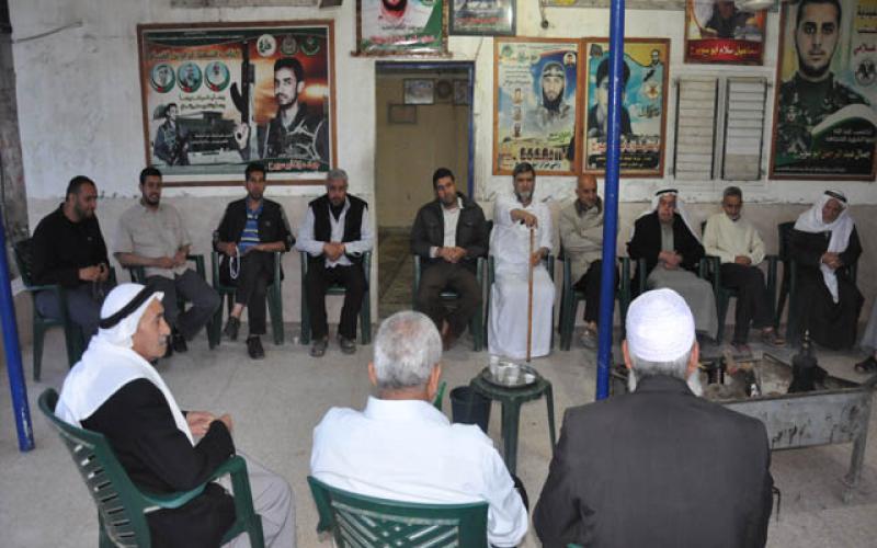 بالصور: حماس تزور عائلة أبوسويرح بالزوايدة