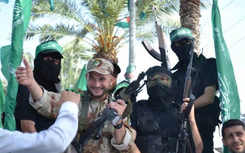 صور: الإفراج عن القسامي "الخليلي" بغزة