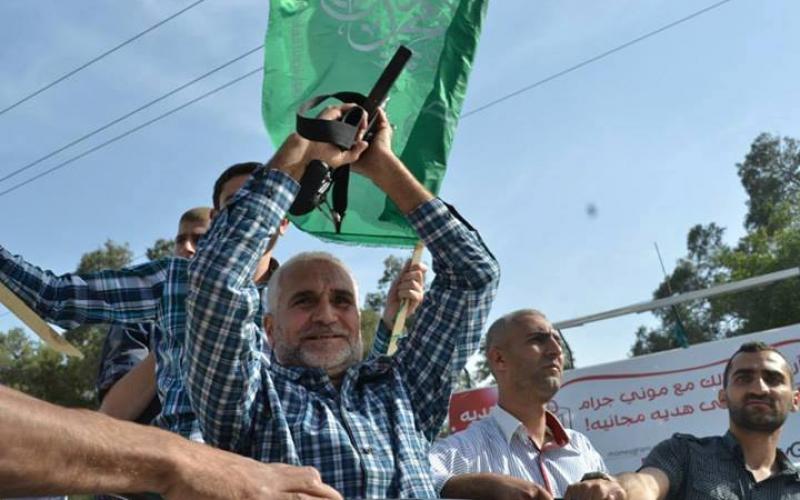 صور: الإفراج عن القسامي "الخليلي" بغزة
