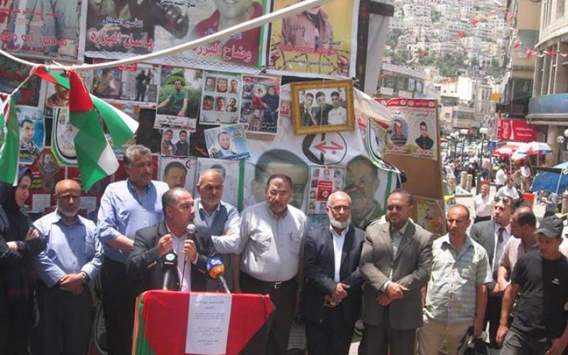صور: خيمة تضامنية مع الأسرى بنابلس