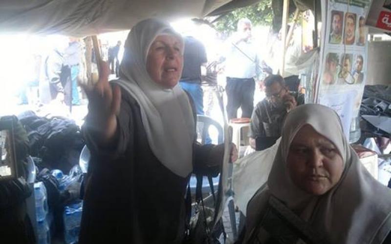 صور: خيمة تضامنية مع الأسرى بنابلس