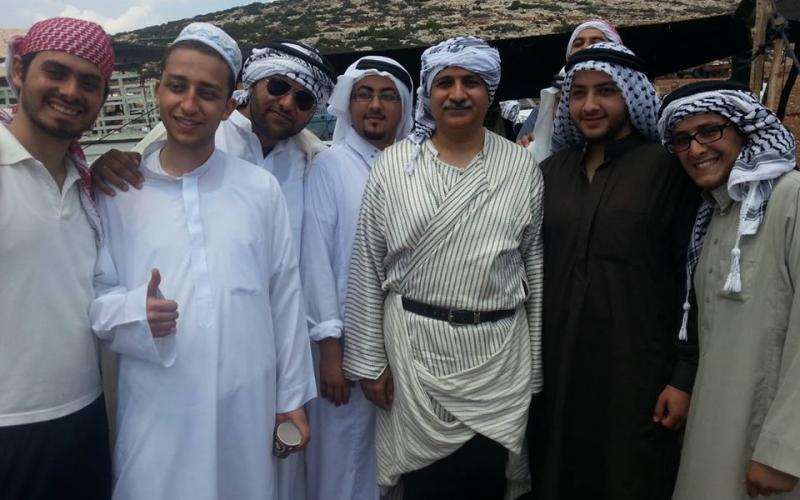صور: رحلة "حطة وعقال" في المضارب البدوية