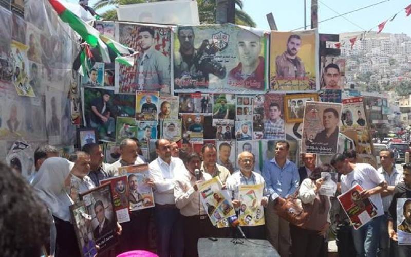 صور: استمرار فعاليات دعم الأسرى في نابلس