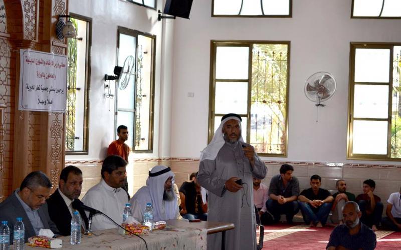 بالصور: "رضوان" يفتتح مسجداً بالوسطى