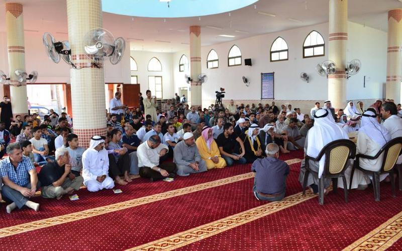 بالصور: "رضوان" يفتتح مسجداً بالوسطى