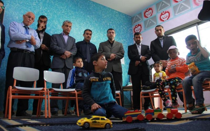 التعليم تبحث افتتاح مدرسة "لذوى الاحتياجات"