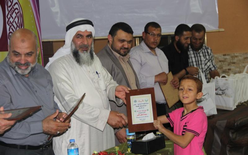 "حماس" تكرم أشبال الفجر بدير البلح‎