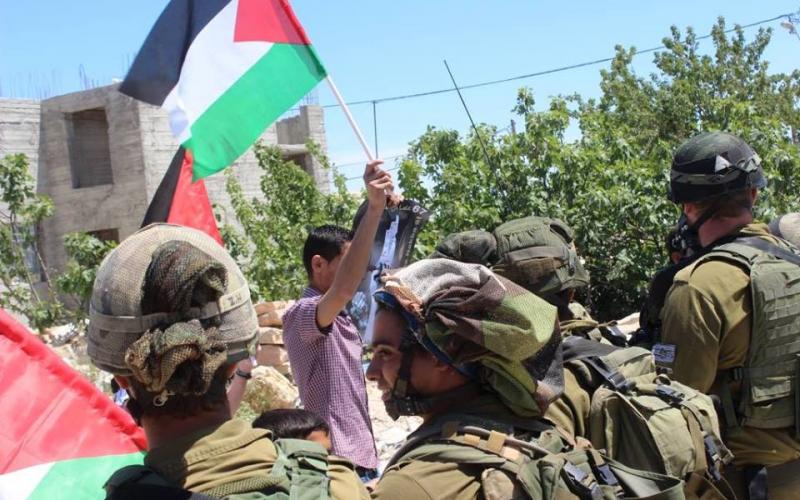 صور: قوات الاحتلال تقمع مسيرة المعصرة