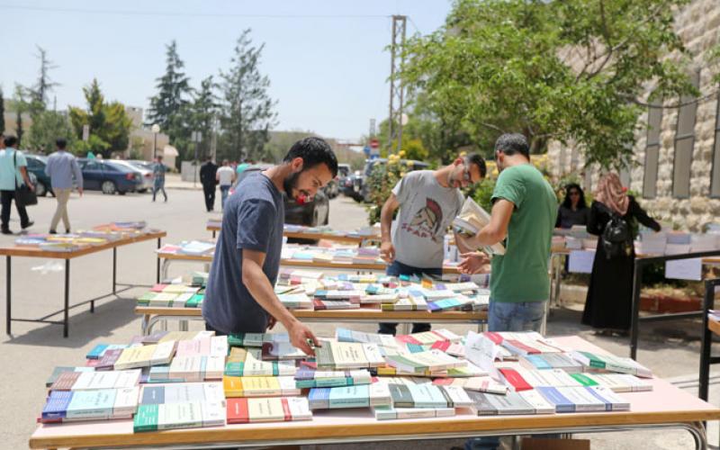 جامعة بيرزيت تنظم يوماً مفتوحاً لطلبتها