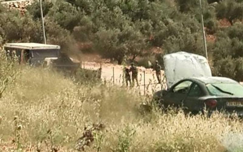 بالصور: إصابة مواطن واعتقال آخر باقتحام قلنديا