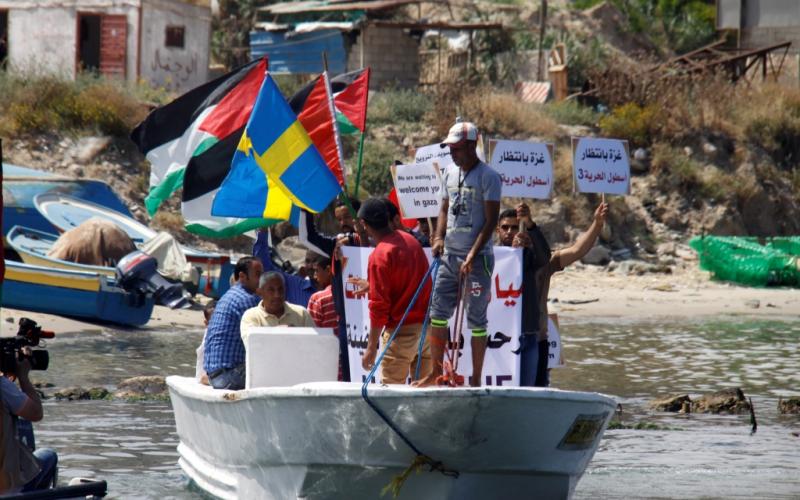 صور: وقفة دعم لقافة "أسطول الحرية3" بميناء غزة