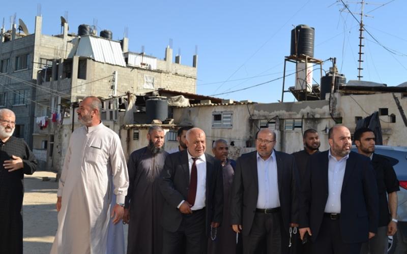 بالصور: حماس تزور دواوين عائلات بالوسطى