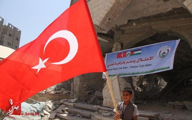 صور: وزير الأوقاف التركي يتفقد الدمار في غزة