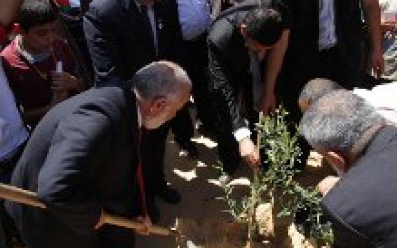 وضع حجر الأساس لكلية النهضة بمحافظة رفح