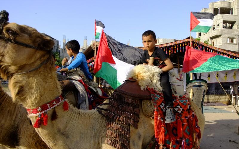 بالصور: حماس تقيم معرض النكبة بالوسطى
