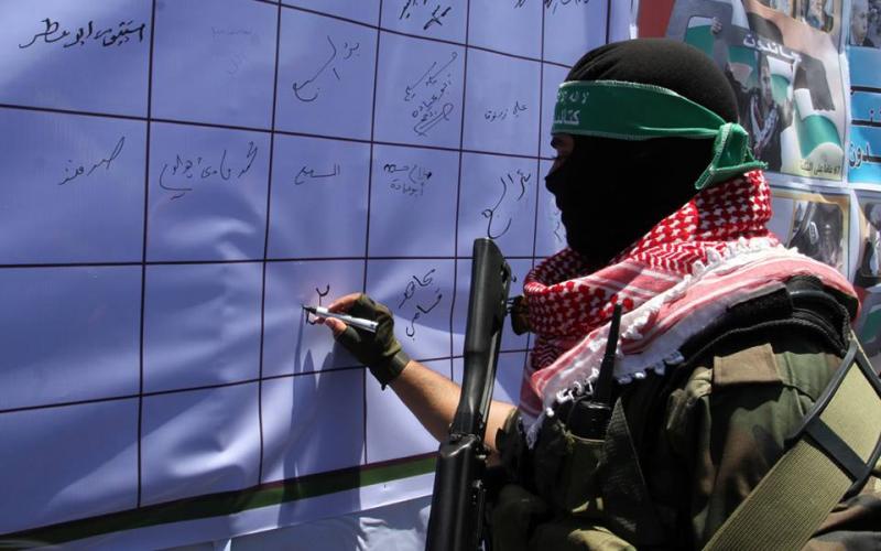 صور: القسام يشارك بالتوقيع على وثيقة العودة