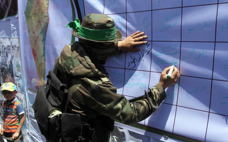 صور: القسام يشارك بالتوقيع على وثيقة العودة