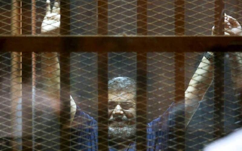 صور: محاكمة الرئيس مرسي وقيادت الإخوان