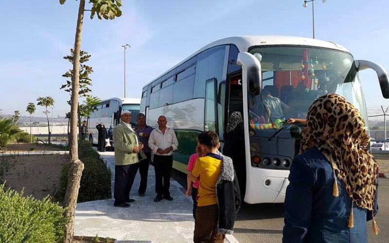 صور:أهالي الأسرى يزورون أبناءهم بـ"نفحة"