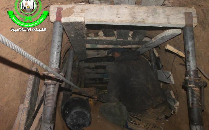 صور: إزالة صاروخ من أنقاض مسجد الأمين