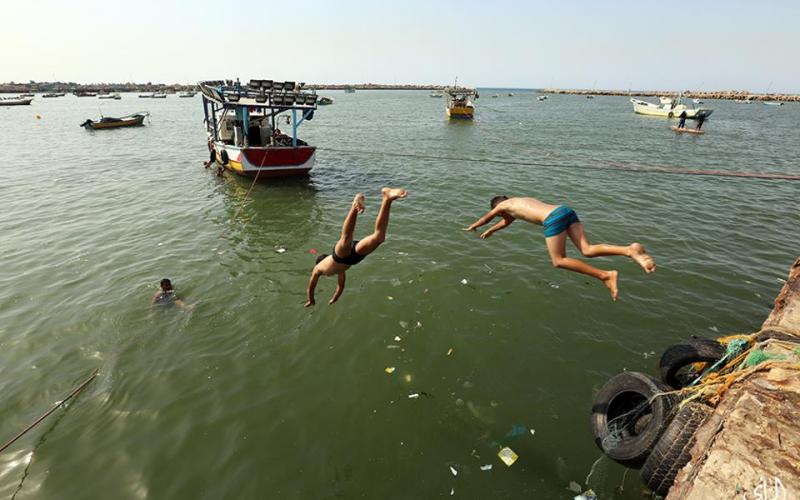 صور: الاستجمام على شاطئ غزة