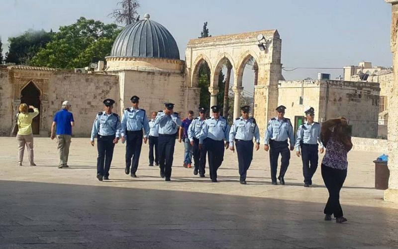 صور: شرطة الاحتلال ومستوطنون يقتحمون الأقصى